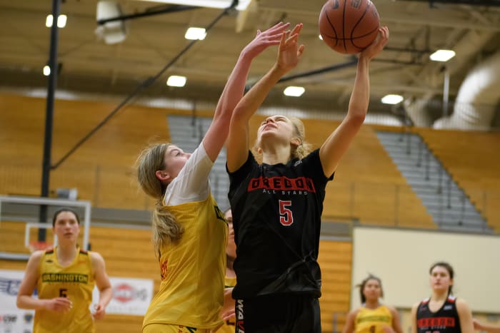 2023-4-2-WAVOR-Girls-GAME-2688-NR-clear